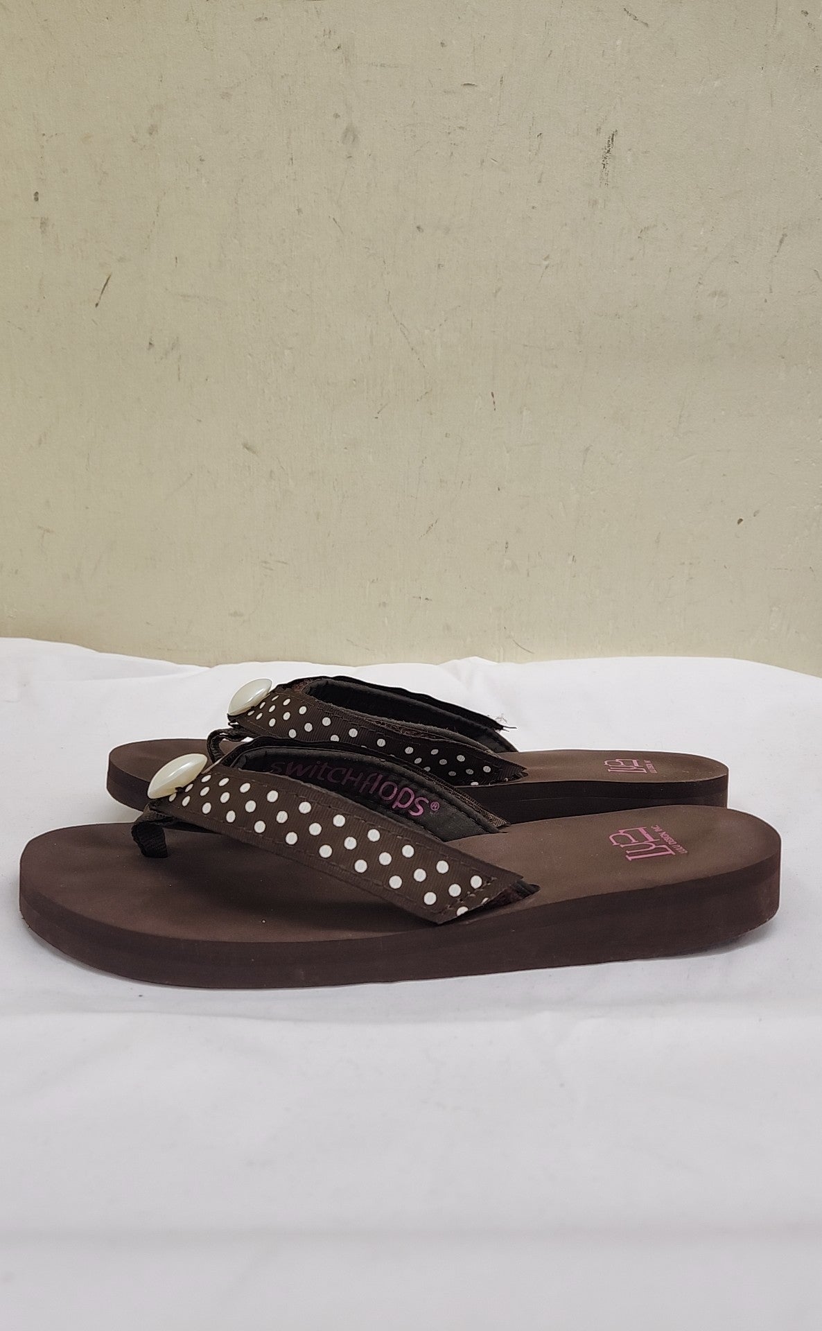 Lulu Designs Switchflops Women's Size 8 Brown Sandals Shoes