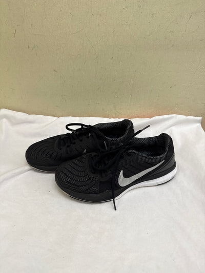 Nike Women's Size 6 Black Sneakers Shoes
