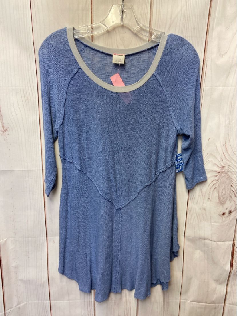 NWT Free People Women's Size M Blue 3/4 Sleeve Top