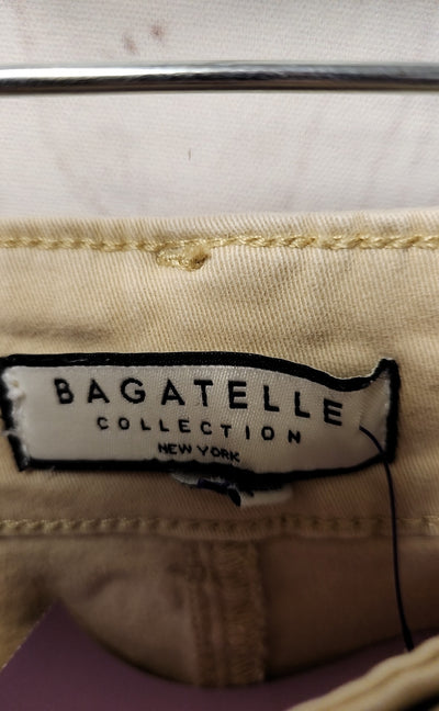 Bagatelle Women's Size 4 Cream Pants