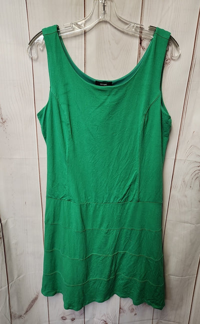 Alfani Women's Size M Green Dress