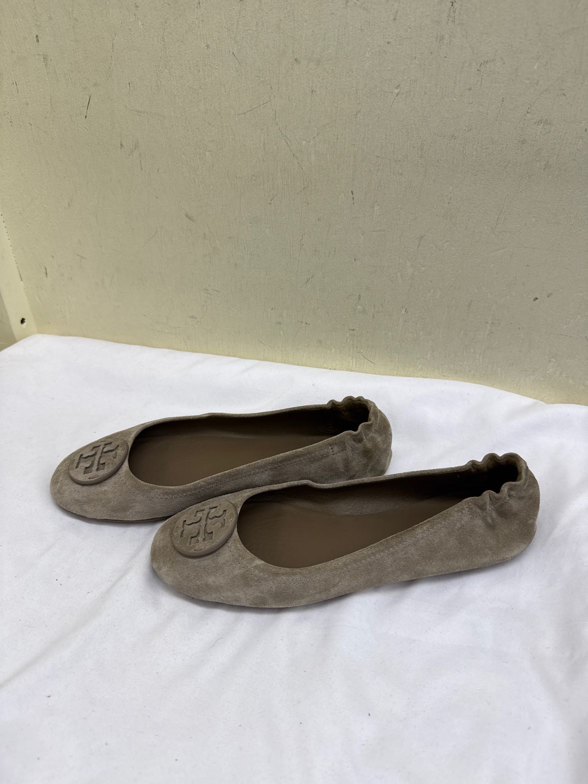 Tory Burch Women's Size 6-1/2 Taupe Flats Shoes
