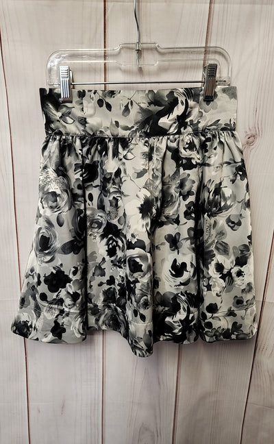 Divided Women's Size 2 Gray Floral Skirt