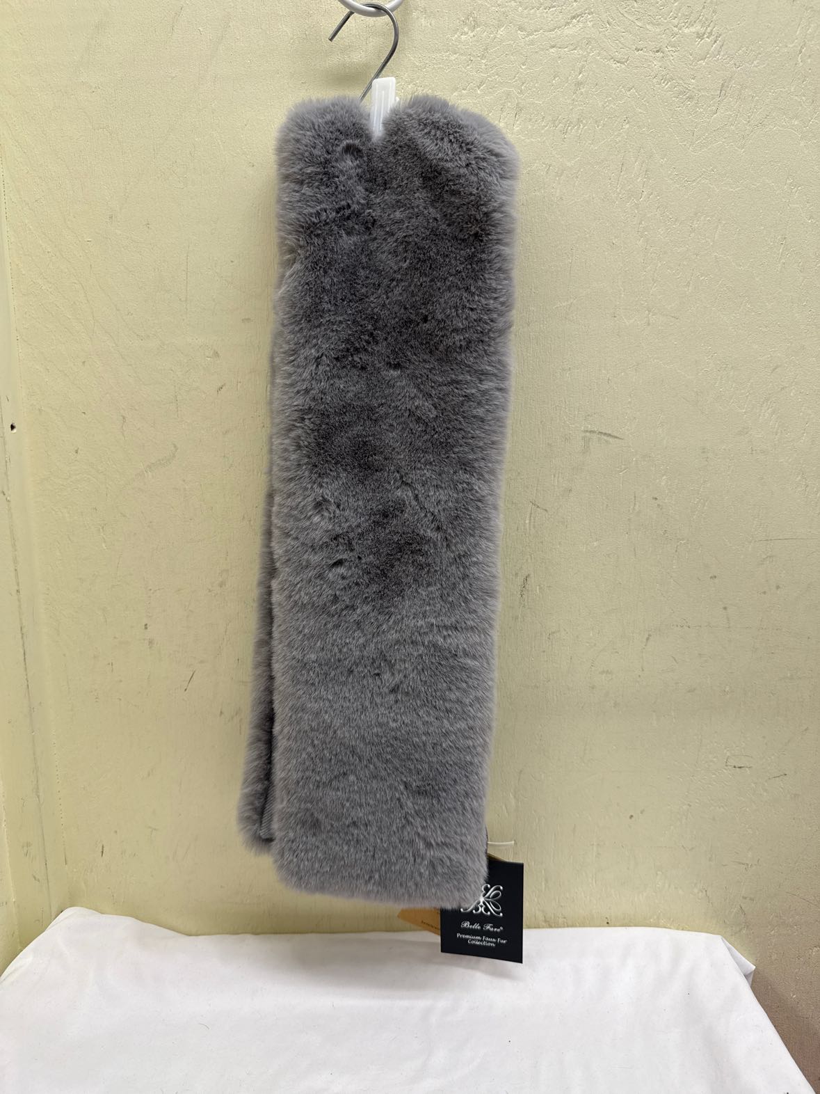 NWT Belle Fare Faux Fur & Cashmere Blend Gray Winter Scarf