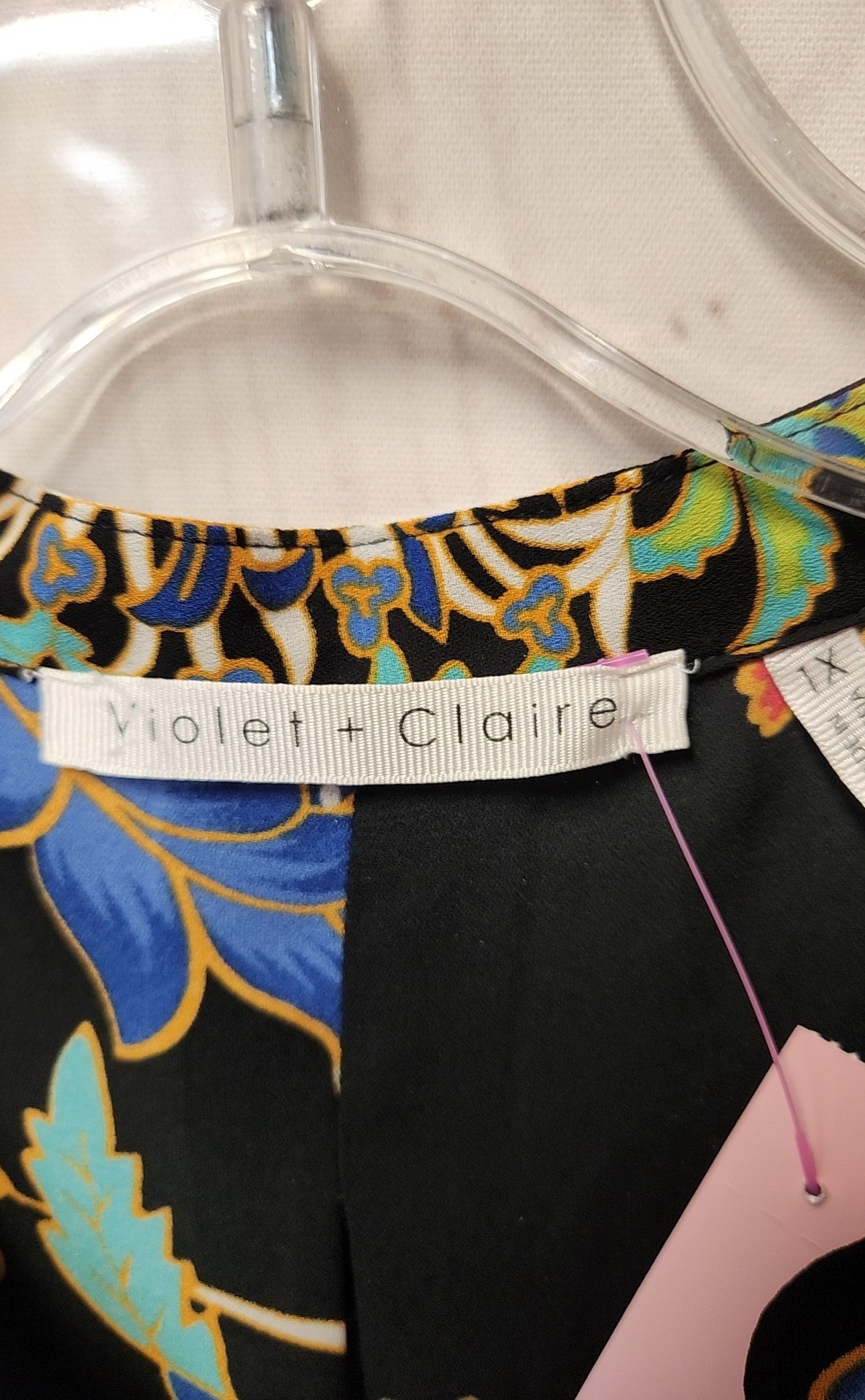 Violet & Claire Women's Size 1X Black Sleeveless Top