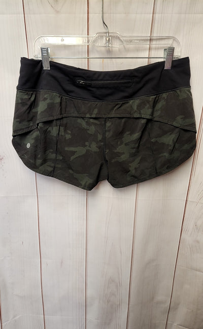 Lululemon Women's Size 10 Green Camo Active Shorts