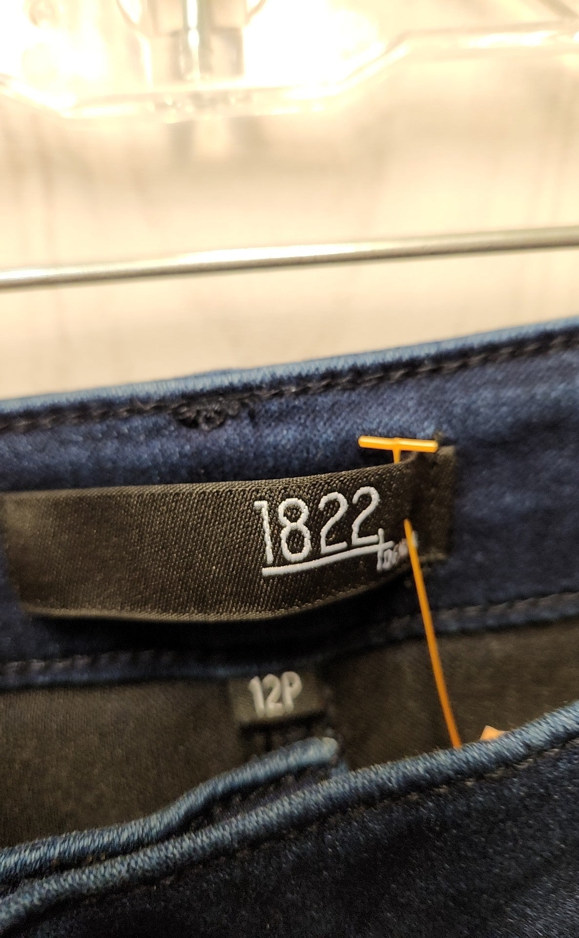 1822 Women's Size 31 (11-12) Petite Blue Jeans