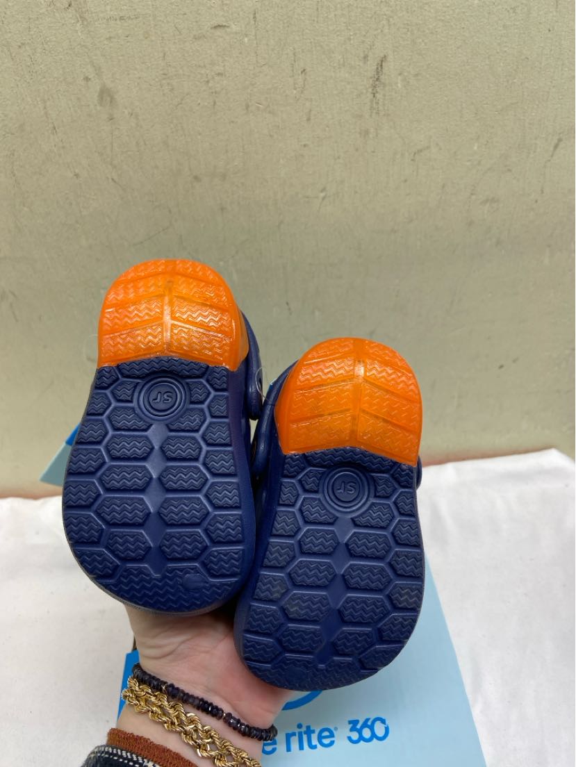 NIB Striderite Boy's Size 7 Navy Shoes