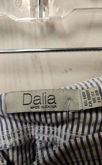 Dalia Women's Size 18 Blue & White Stripe Pants