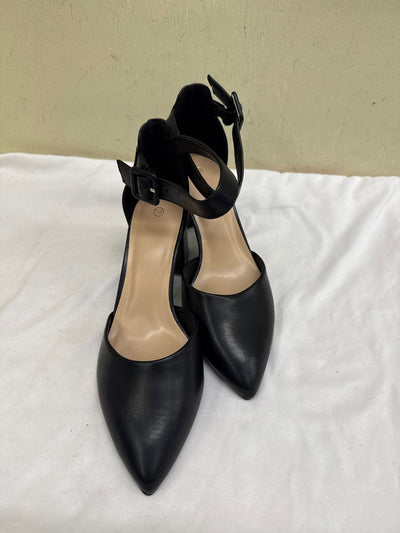 Women's Size 7-1/2 Black Pumps Shoes