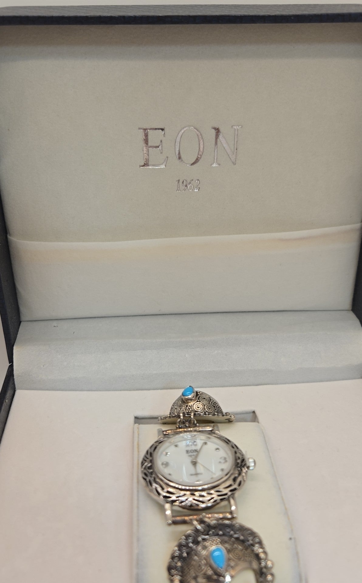 NIB Eon 1962 Swiss Movement Stainless Steel Toggle Closure Watch