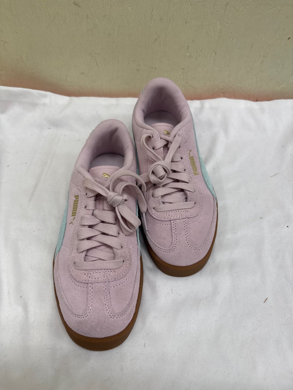 Puma Women's Size 6-1/2 Pink Sneakers Shoes