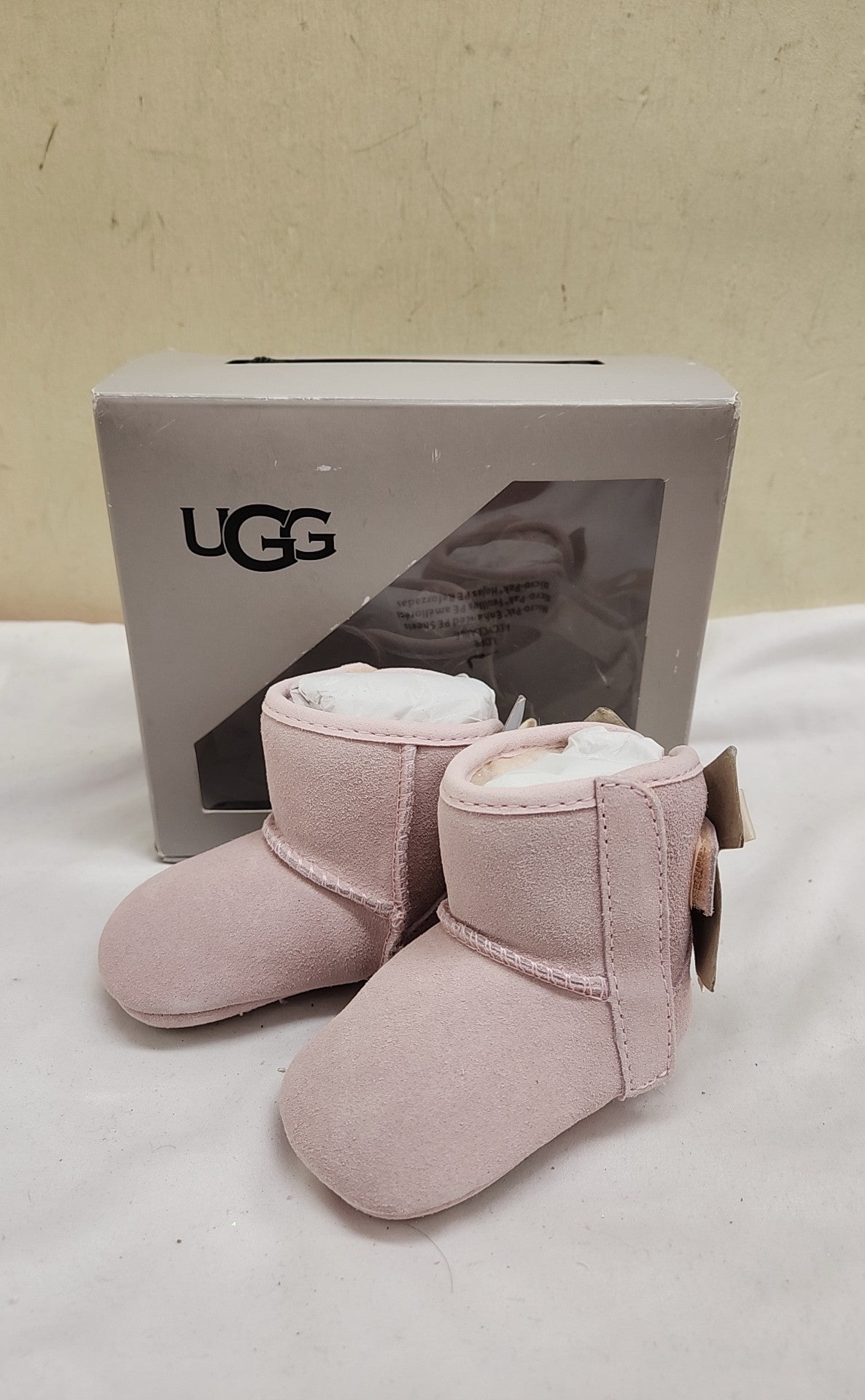 NIB Ugg Girl's Size 0/1 Pink Boots