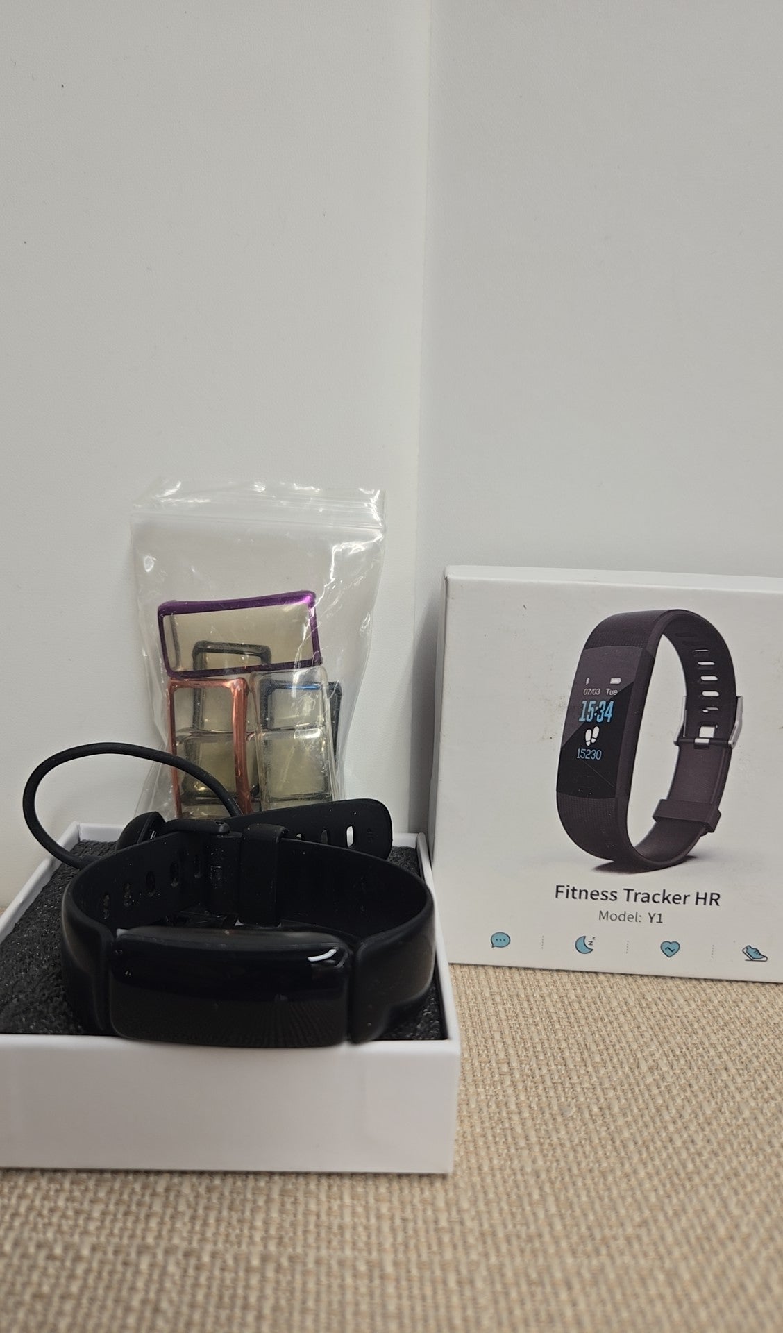 Fitness Tracker HR Model Y1 Watch w/ Interchangeable Cases