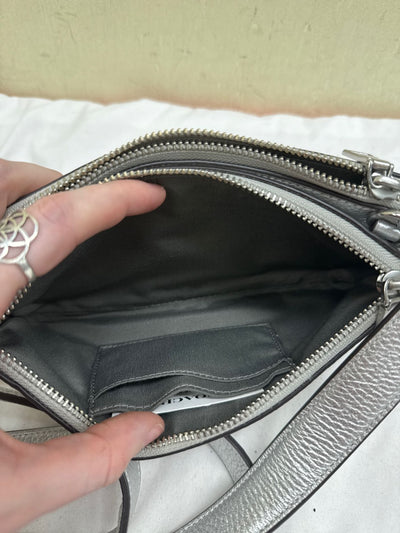 Coach CN496 Silver Leather Double Zip Crossbody Purse Bag