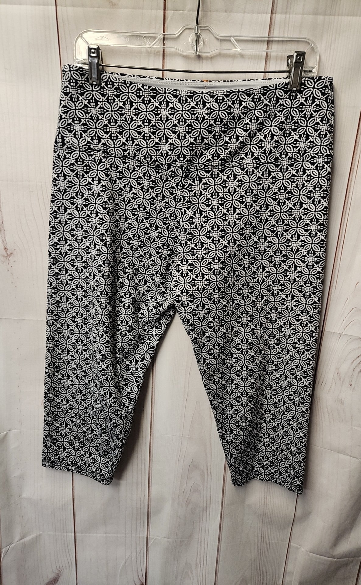 Suave Women's Size L Black Active Capris