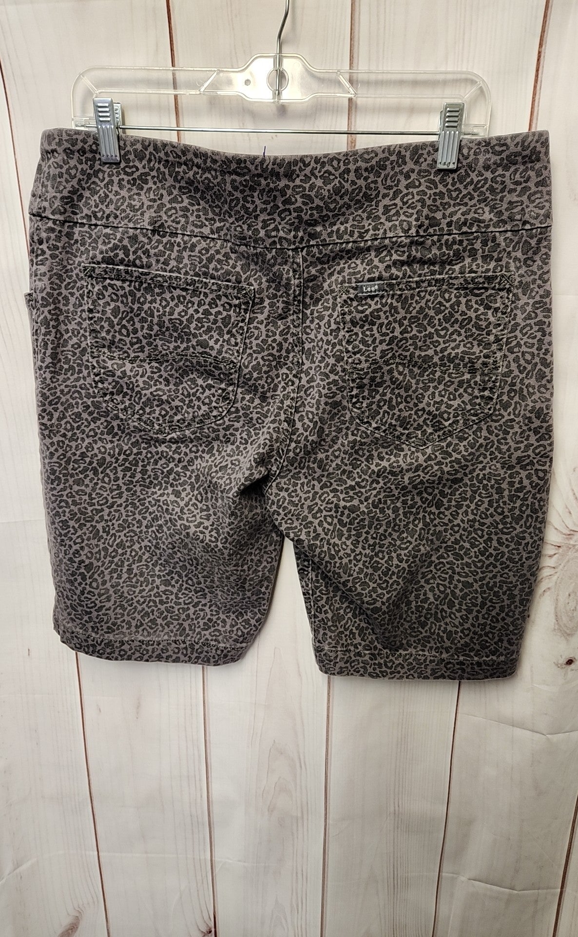 Lee Women's Size 16 Purple Animal Print Shorts