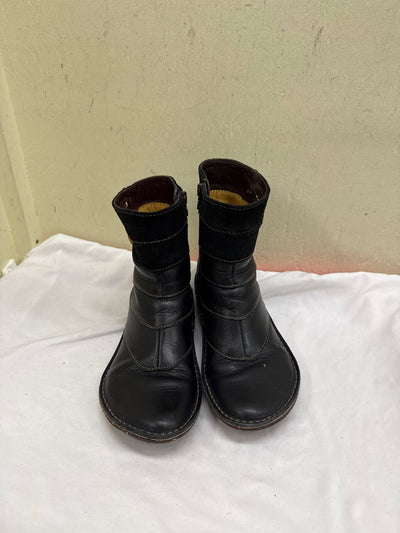 The Art Co.Women's Size 38 = 7-1/2 Black Boots Shoes