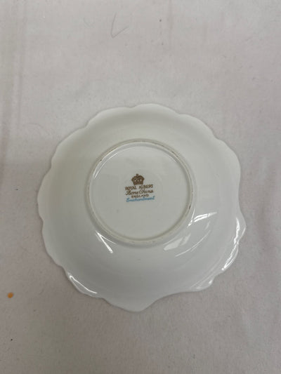 Royal Albert Bone China England Enchantment Dish