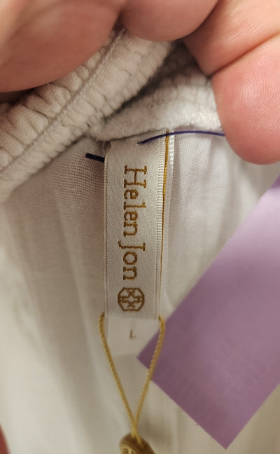 NWT Helen Jon Women's Size L White Pants