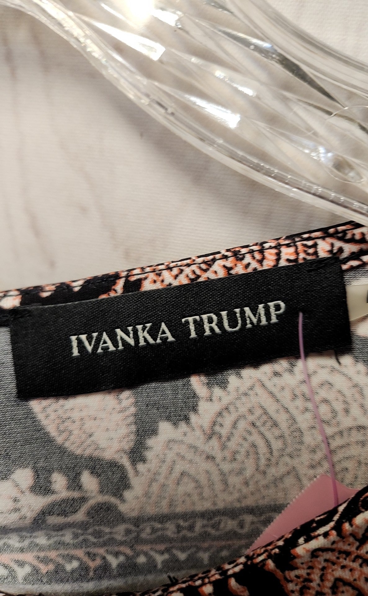 NWT Ivanka Trump Women's Size L White & Black Sleeveless Top