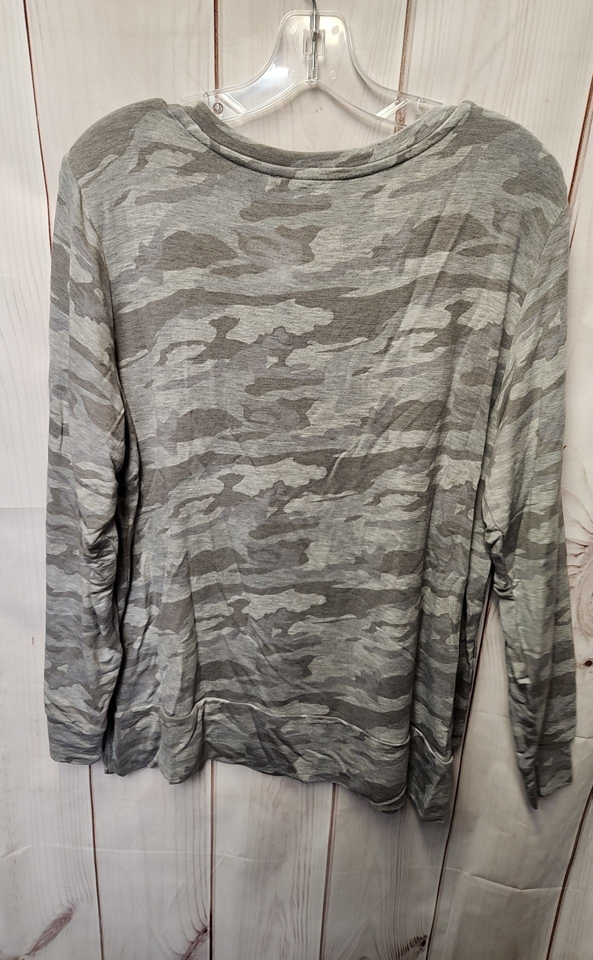 NWT Workshop Women's Size 2X Gray Camo Long Sleeve Top