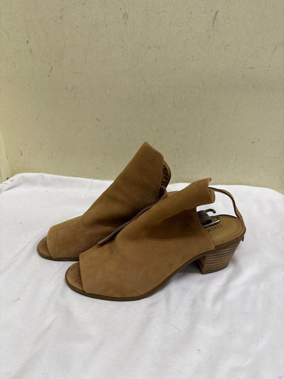 Lucky Brand Women's Size 7-1/2 Tan Boots Shoes