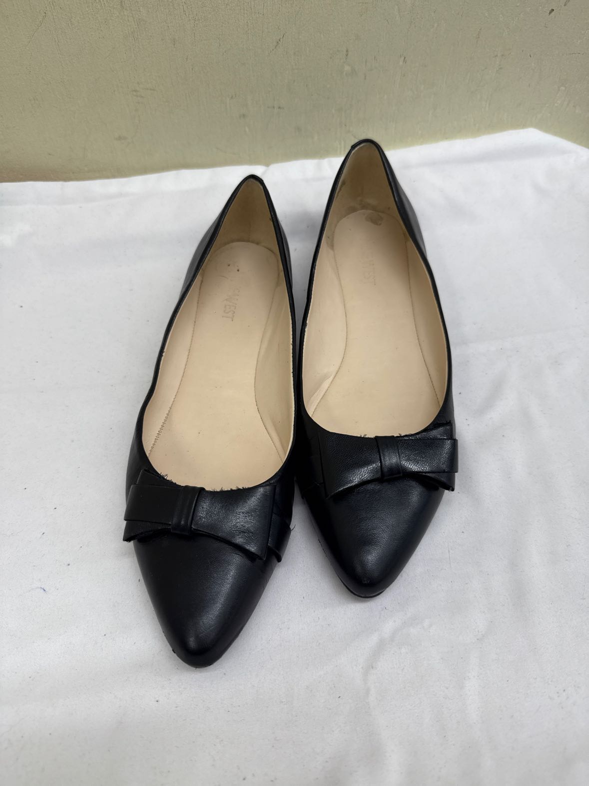 Nine West Women's Size 8-1/2 Black Flats Shoes