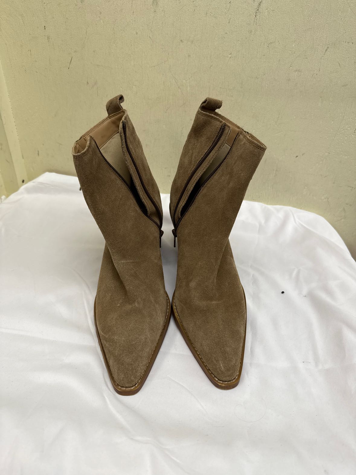 House of Harlow 1960 Women's Size 9-1/2 Brown Boots Shoes
