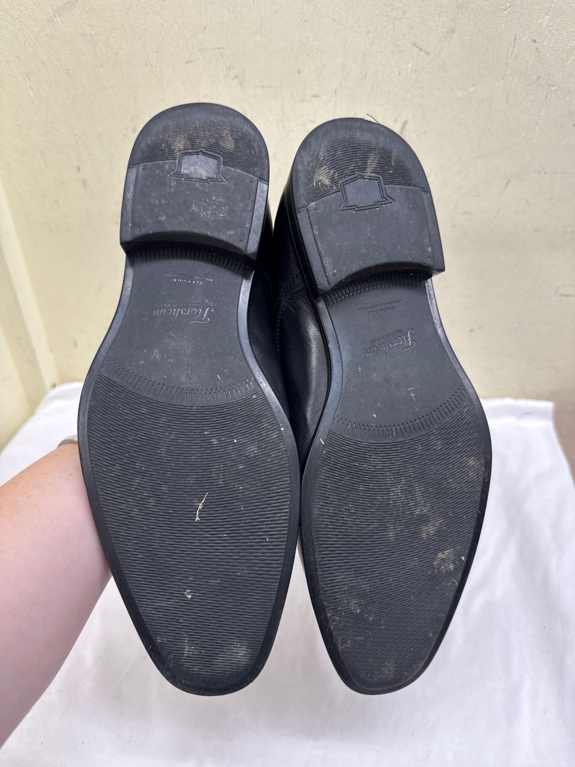 Florsheim Men's Size 11 Black Shoes