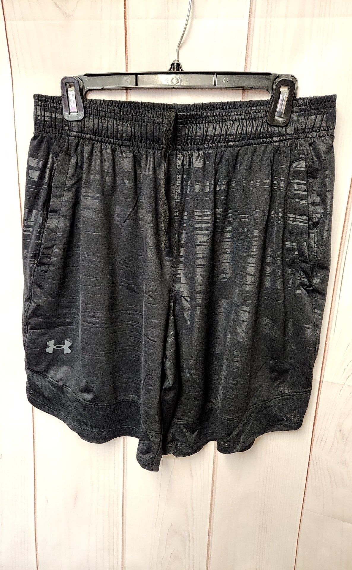 Under Armour Men's Size L Black Shorts