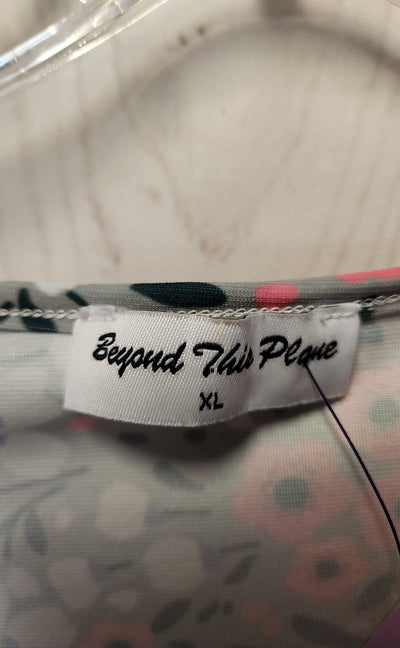Beyond This Plane Women's Size XL Green Floral Dress