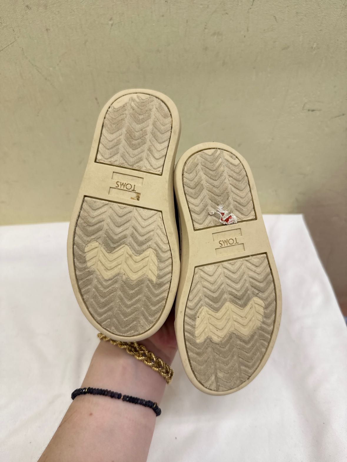 Toms Boy's Size 8 Brown Shoes