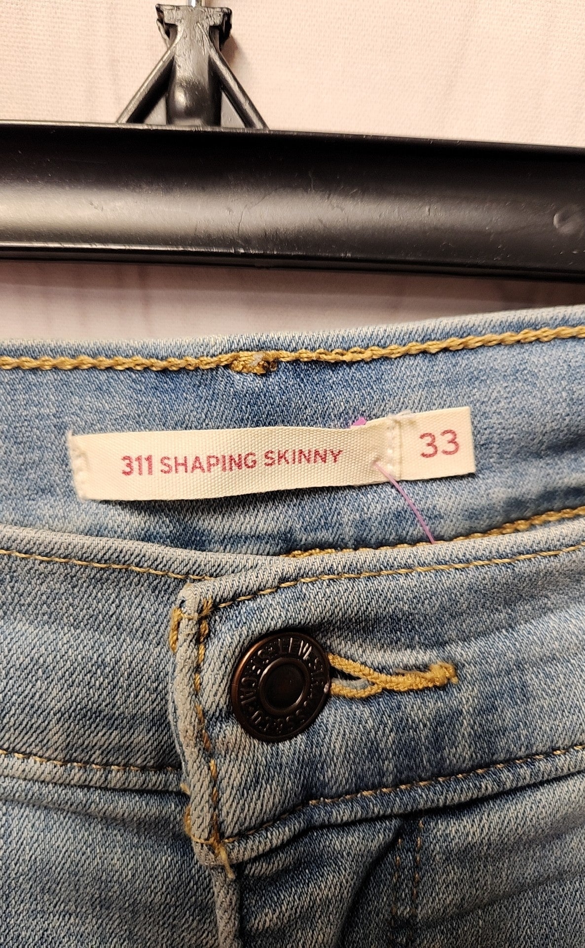 Levis Women's Size 33 (15-16) Blue Jeans 311 Shaping Skinny