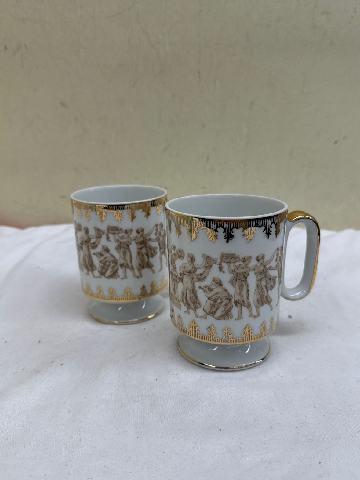 2PCS Arnart Smug Mugs Royal Crown Greek Classic Mugs