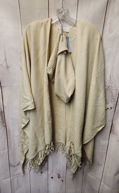 Mer Sea Women's Size One Size White Shawl With Pouch