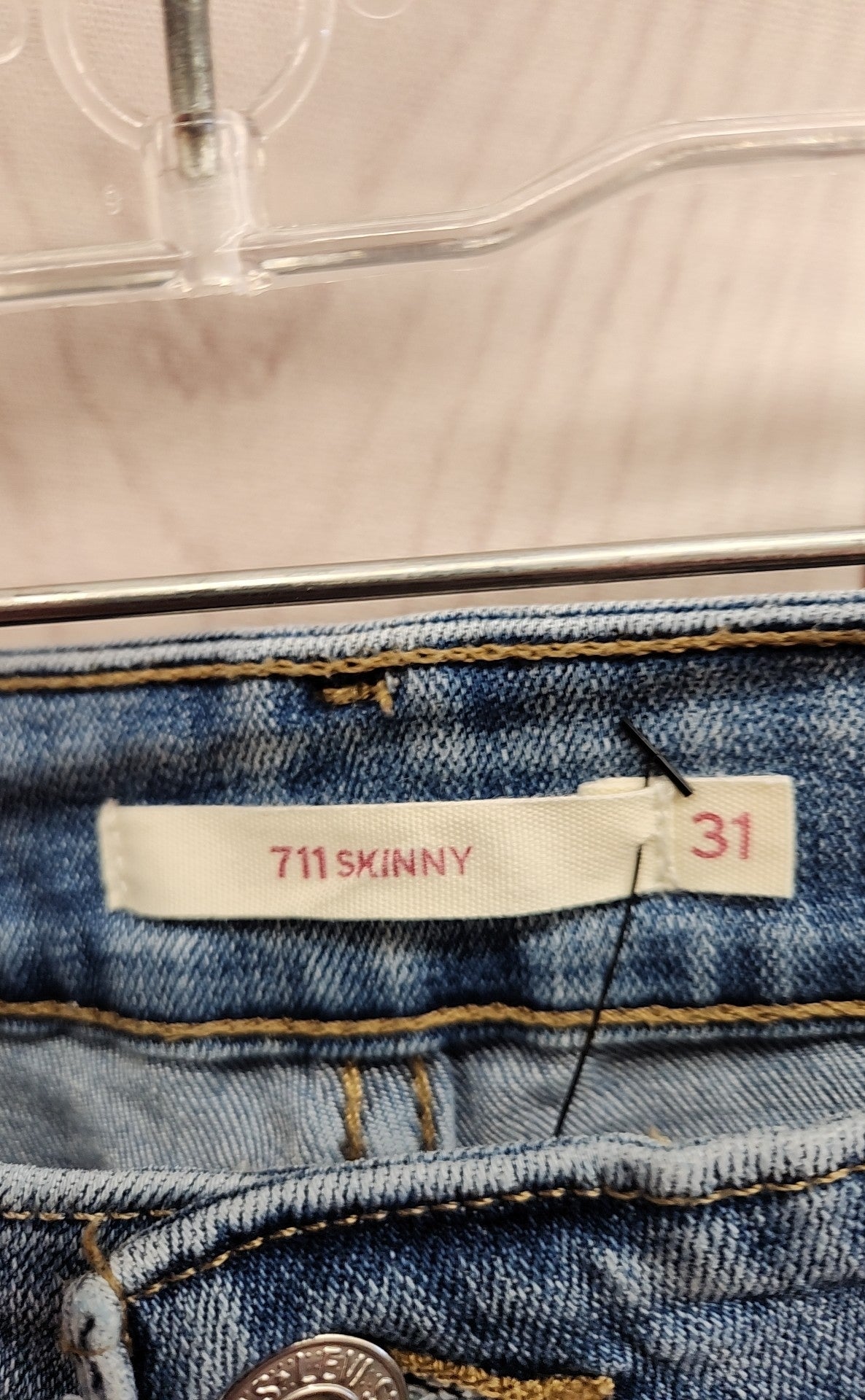 Levis Women's Size 31 (11-12) 711 Skinny Blue Jeans