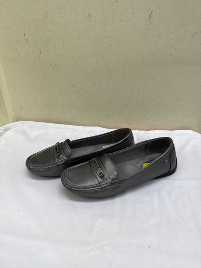 Lifestride Women's Size 9 Silver Flats Shoes