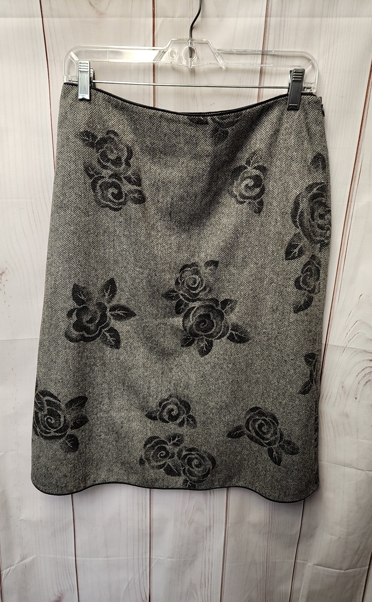 Willi Smith Women's Size 8 Gray Floral Skirt