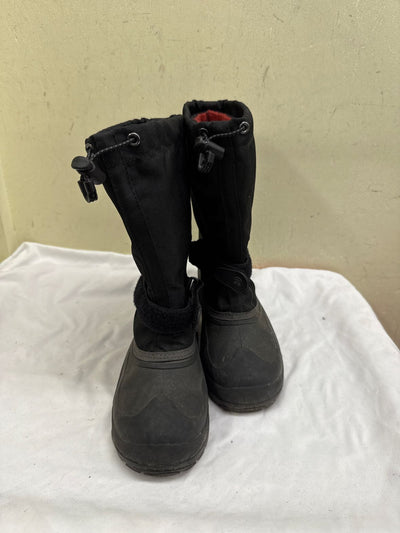 Kamik Boy's Size 5 Black Boots