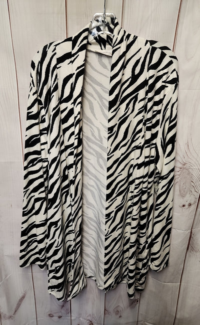 Mint Plus Pink Women's Size XL White & Black Animal Print Cardigan