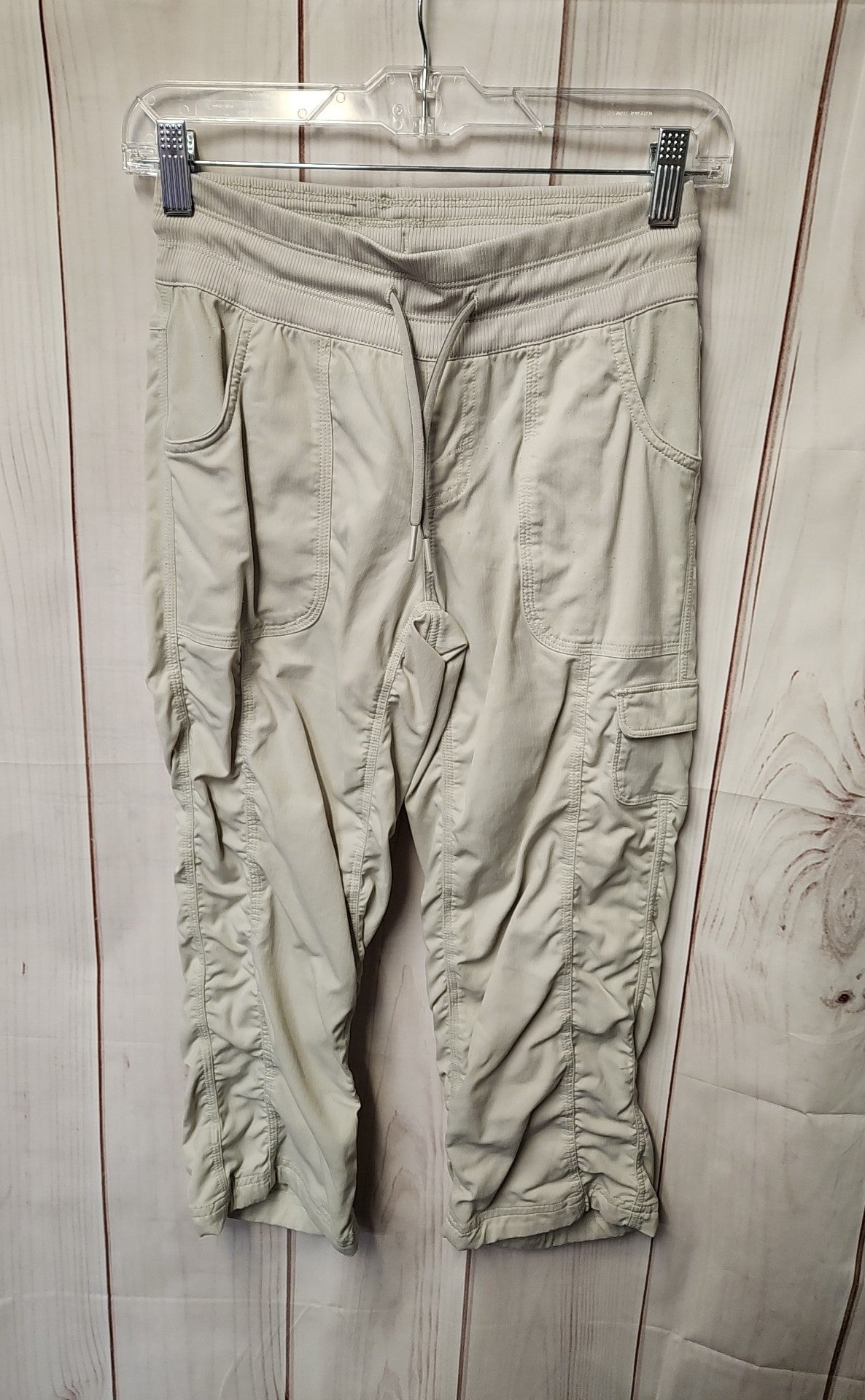North Face Women's Size XS Beige Active Capris