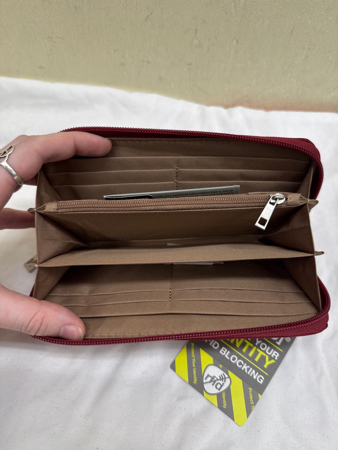 NWT Travelon Red Wristlet