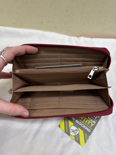 NWT Travelon Red Wristlet