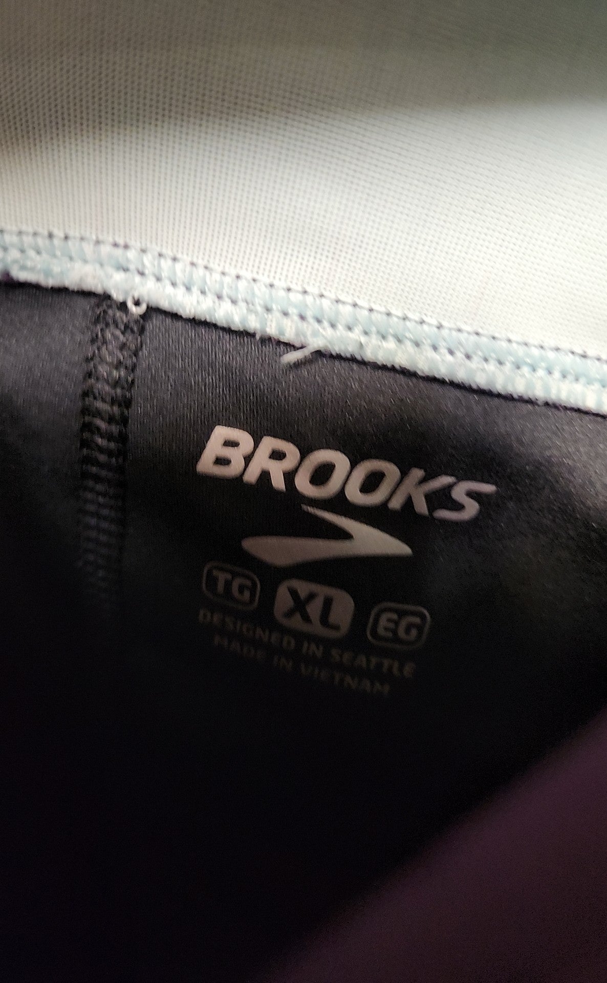 Brooks Women's Size XL Purple Skorts