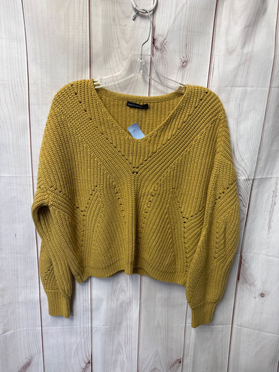 Moon & Madison Women's Size L Yellow Sweater