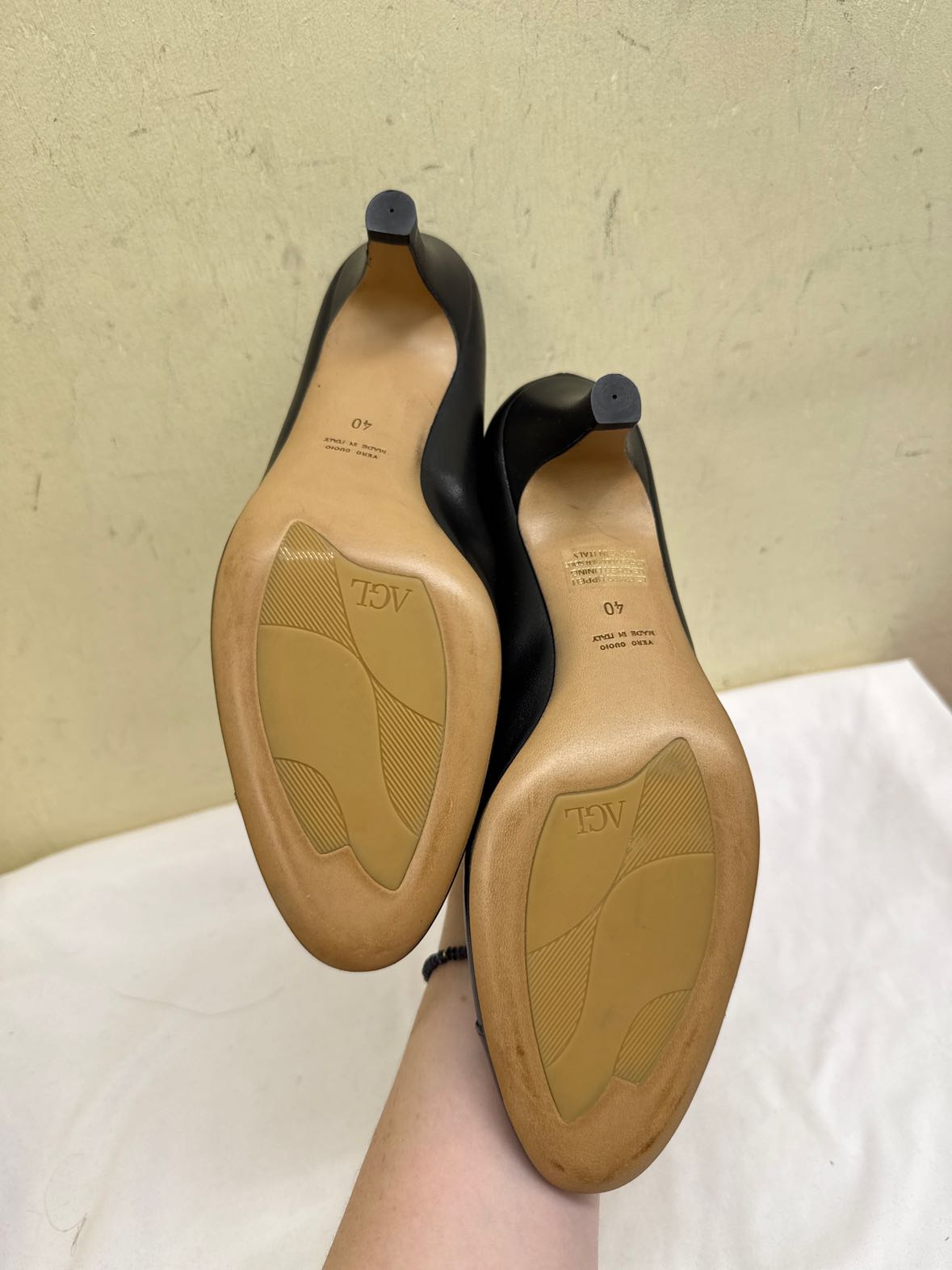 Attilio Giusti Leombruni Women's Size 40 = 9-1/2 Black Pumps Shoes