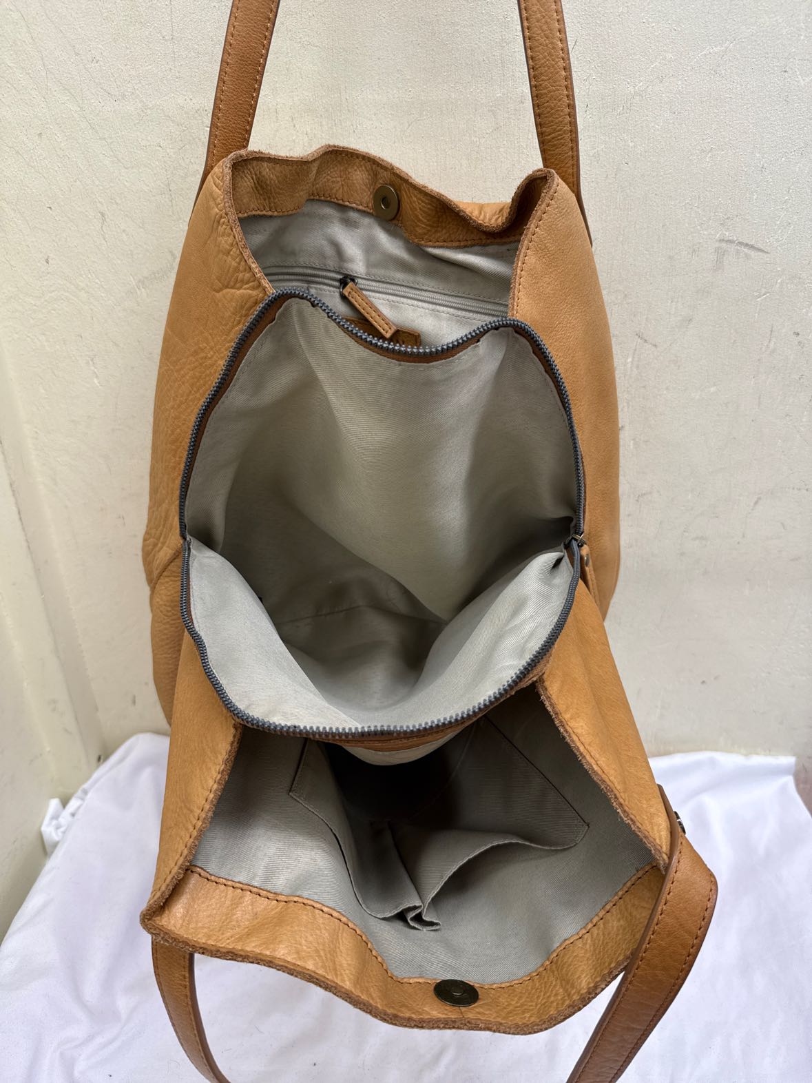 American Leather Co Tan Leather Purse Bag