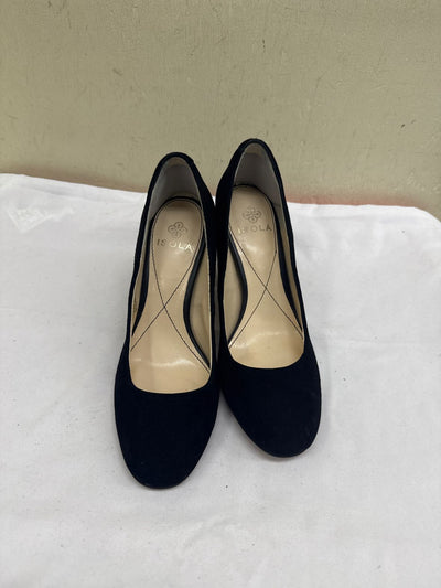 Isola Women's Size 6-1/2 Black Pumps Shoes