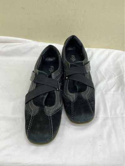 Asgi Women's Size 8-1/2 Black Flats